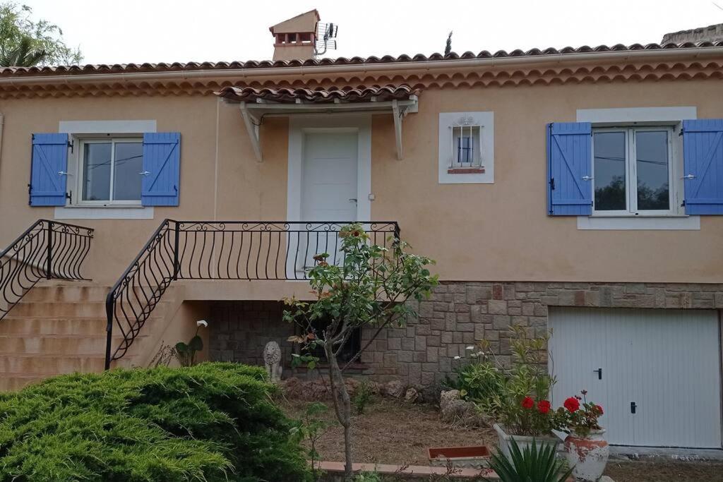 Maison Au Calme Avec Jardin Et Piscine Saint Raphael Bagian luar foto