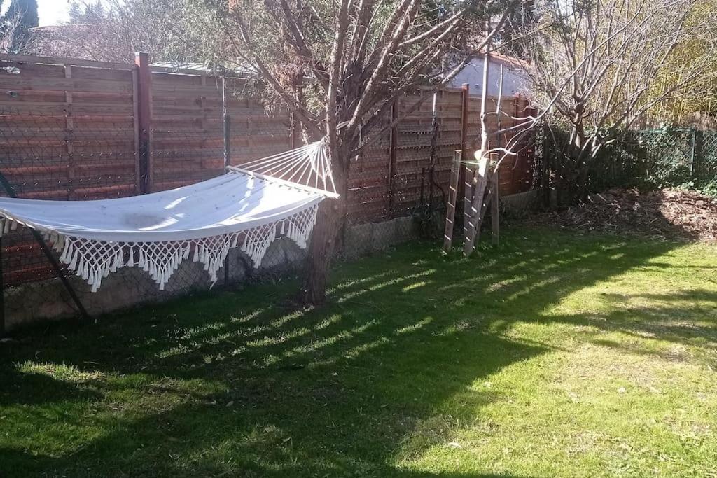 Maison Au Calme Avec Jardin Et Piscine Saint Raphael Bagian luar foto