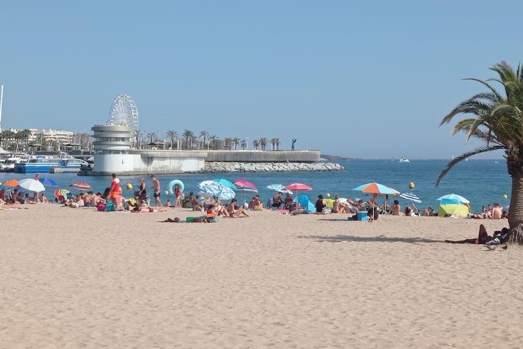 Maison Au Calme Avec Jardin Et Piscine Saint Raphael Bagian luar foto